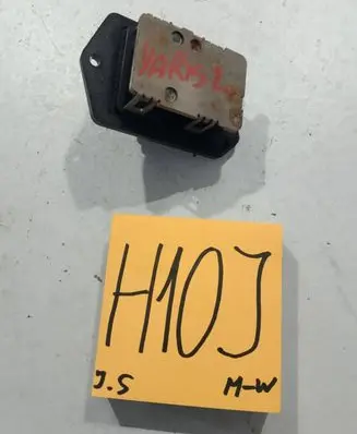 Toyota Yaris Heater blower motor/fan resistor 