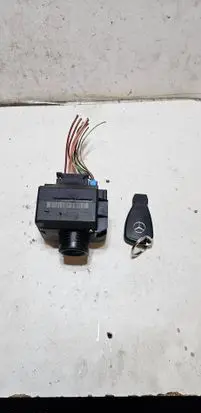 Mercedes-Benz C W203 Ignition lock 2095451708 33002415 33002416