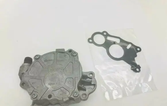 Volkswagen Beetle A5 Vacuum pump 03L145100C