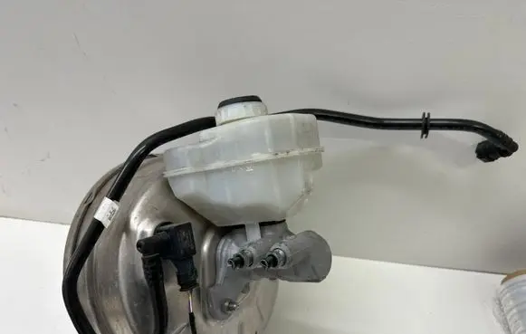 Land Rover Discovery 5 Brake booster JPLA2B195AC