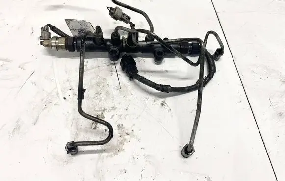 Toyota Avensis T250 Fuel main line pipe