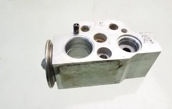 Seat Ibiza IV (6J,6P) Air conditioning (A/C) expansion valve 