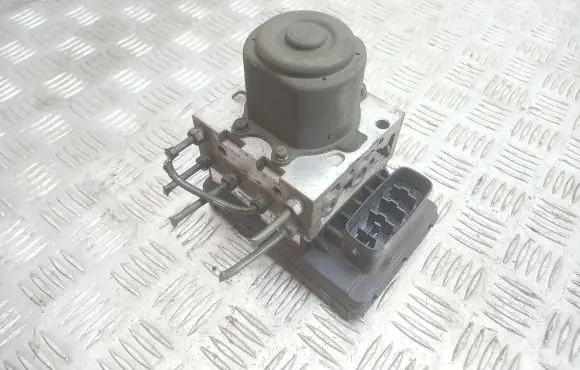 Toyota Corolla Verso E121 ABS Pump 4451013070 8954113040