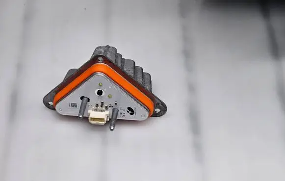 Renault Master III LED ballast control module VP00210657