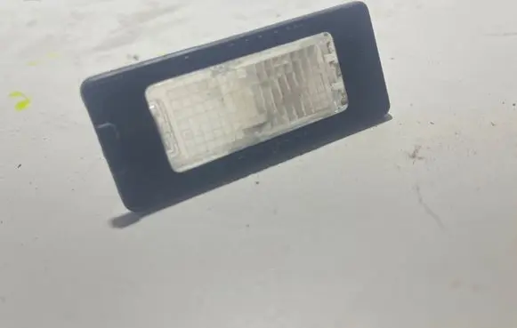 Volkswagen Jetta VI Number plate light 5n0943021