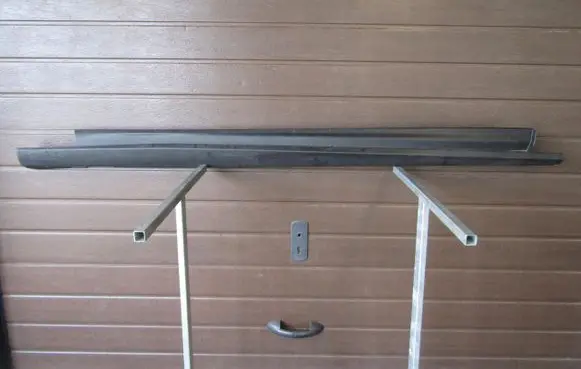 Ford Focus Front sill (body part) 