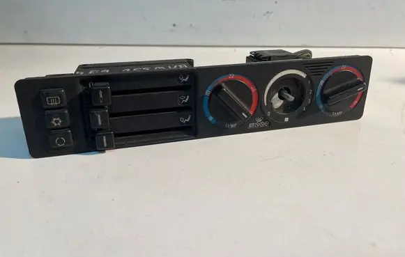 BMW 5 E34 Climate control unit 8351114