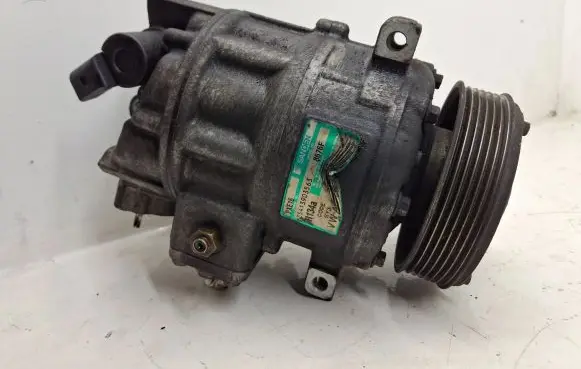 Volkswagen PASSAT B6 Air conditioning (A/C) compressor (pump) 8676F 55413903563