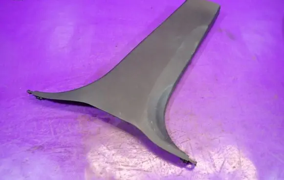 Honda Civic (C) pillar trim 84121-SMG-E021