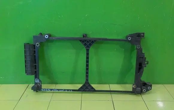 Nissan Leaf I (ZE0) Radiator support slam panel 214963NL0A