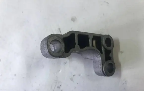 BMW X3 F25 Fuel pump bracket 8511628