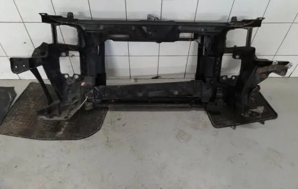 Fiat Punto (188) Radiator trim 