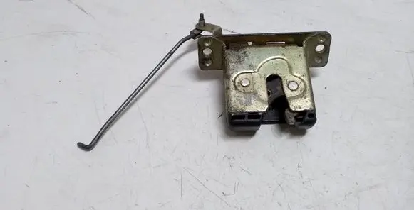 Opel Astra G Tailgate/trunk/boot lock/catch/latch 09130569