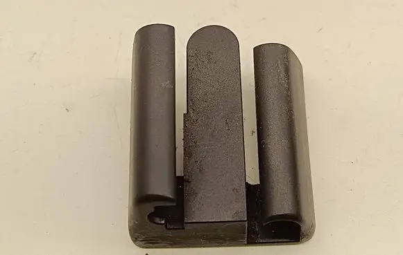 BMW 6 F06 Gran coupe Front driver seat rail trim 7263076