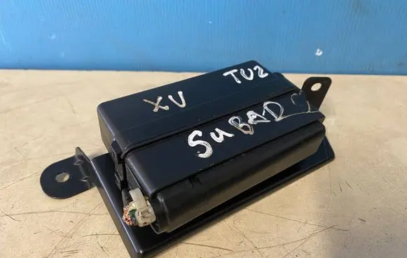 Subaru XV Relay mounting block RB204000B