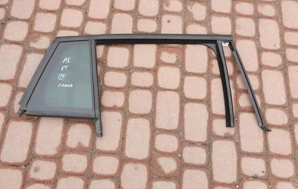 Opel Astra K Sliding door window/glass 