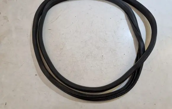 Mercedes-Benz B W245 Front door rubber seal
