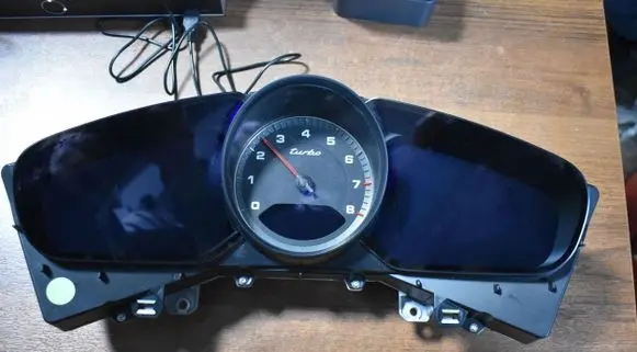 Porsche Cayenne (9Y0 9Y3) Speedometer (instrument cluster) 9Y0920957555525