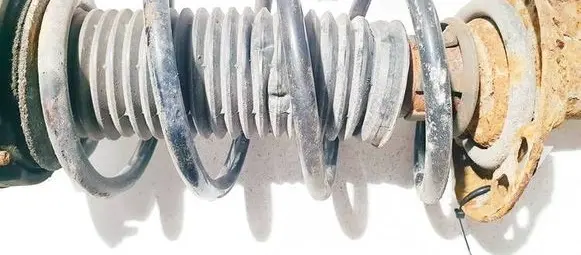 Skoda Octavia Mk2 (1Z) Front coil spring 
