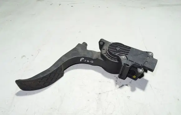 Volkswagen Polo IV 9N3 Accelerator throttle pedal 0280755063 6Q1721503F