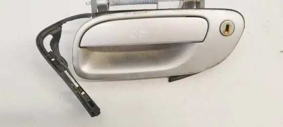 Volvo V70 Front door exterior handle 