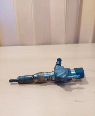 Volvo V60 Fuel injector 9674973080 50274V05 62856