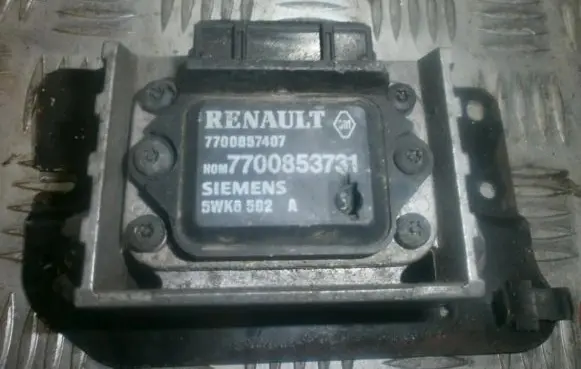 Renault Laguna I Ignition amplifier control unit 7700853731 7700857407