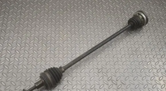 Audi R8 42 Front driveshaft