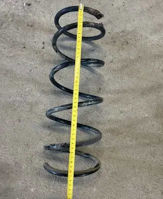 Toyota Avensis T220 Front coil spring