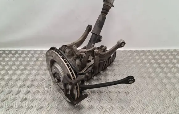 Audi Q7 4M Rear wheel hub spindle/knuckle 
