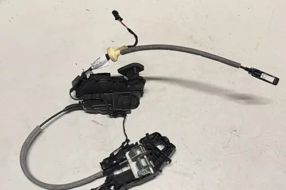 Seat Ibiza V (KJ) Front door lock 5TC837015D A046465