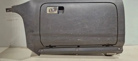 Volkswagen Golf V Glove box 1k1857290