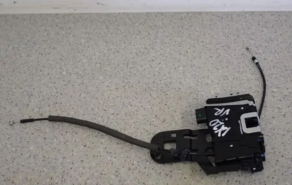 Hyundai ix20 Rear door lock 813201K020