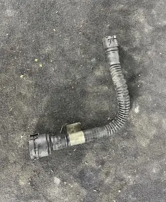 Opel Astra J Breather hose/pipe 55566095