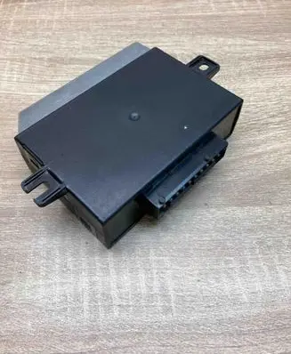 BMW 5 E39 Tow bar trailer control unit/module 8352406