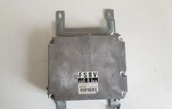 Mazda Premacy Engine control unit/module FS8V18881B