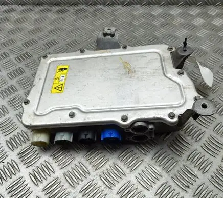 Tesla Model S Current control relay 105989100E