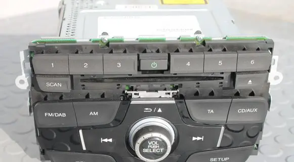 Honda Civic IX Radio/CD/DVD/GPS head unit PN39100TB9E510M1 39100TB9E510M1