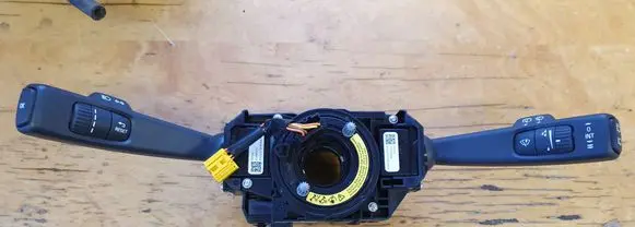 Volvo V40 Indicator stalk 31343022 31394008
