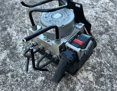 Volkswagen e-Golf ABS Pump 5Q0614517DB 5Q0614517 5Q0614517AH