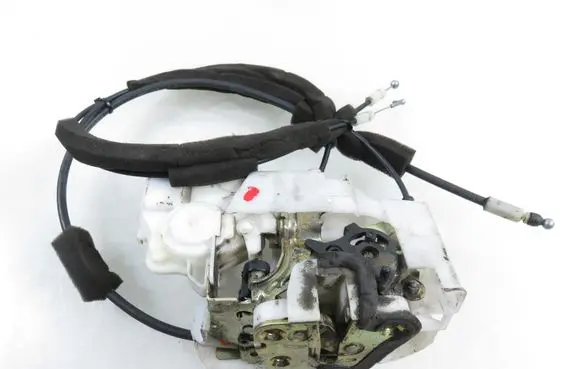 Nissan Pathfinder R51 Rear door lock K20DR