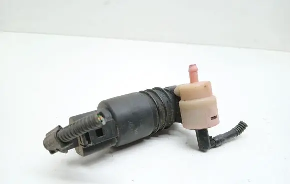 Audi A3 S3 8L Windscreen/windshield washer pump