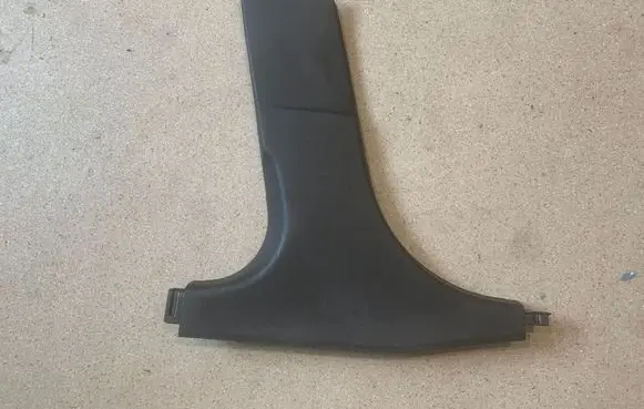 BMW 3 G20 G21 (B) pillar trim (bottom) 7433243