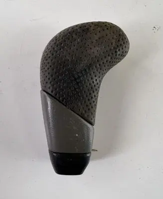 Mitsubishi Pajero Gear lever shifter trim leather/knob 