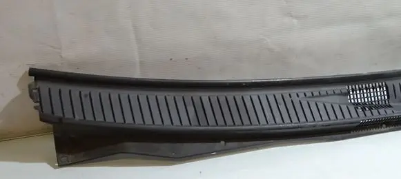 Mitsubishi Pajero Wiper trim MR416416