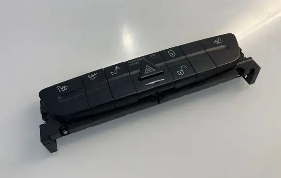 Mercedes-Benz E W211 Hazard light switch 2118217751 03752321 A2118217751