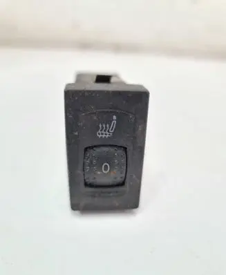 Volkswagen PASSAT B5.5 Seat heating switch 3B0963563C