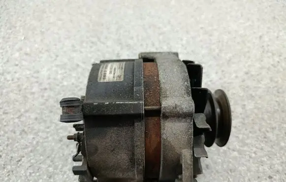Volkswagen Transporter - Caravelle T4 Generator/alternator 068903017QX