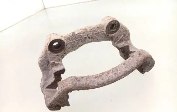 Volkswagen PASSAT B5 Front Brake Caliper Pad/Carrier