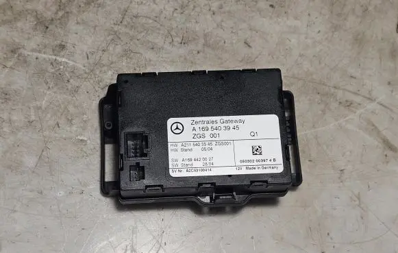 Mercedes-Benz A W169 Gateway control module A1695403945